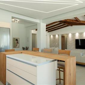 3 bedroom seaside villa with pool & jacuzzi, near Acharavi, sleeps 6